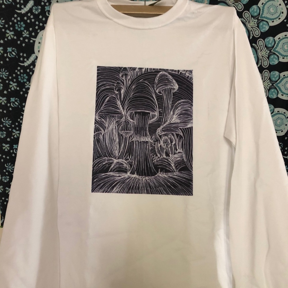 Long sleeve shirt